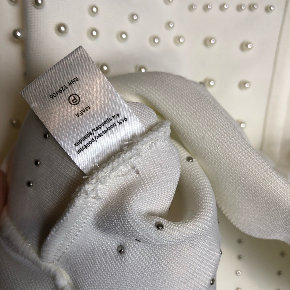 VENUS White Studded Crop Top. NWT size Large - Picture 15 of 16